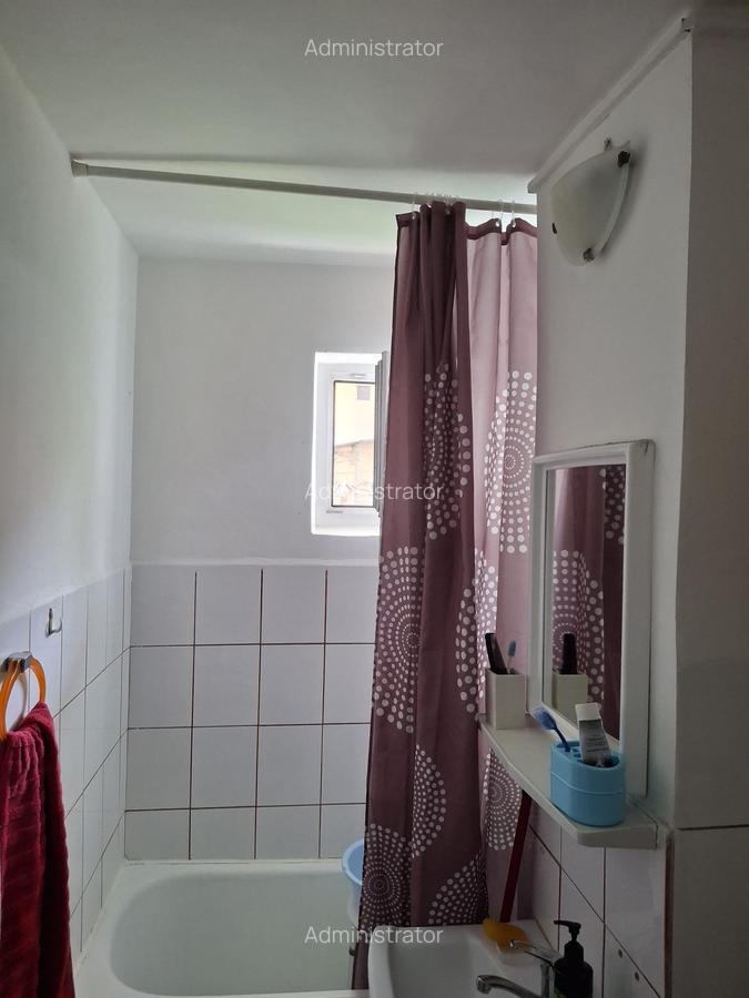 Apartament 2 camere Tractorul,decomandat,84000 Euro neg - 4