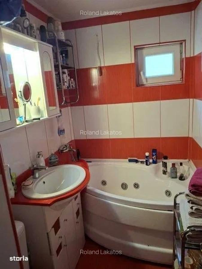 Apartament cu 4 camere semidecomandat în Nufărul - 6