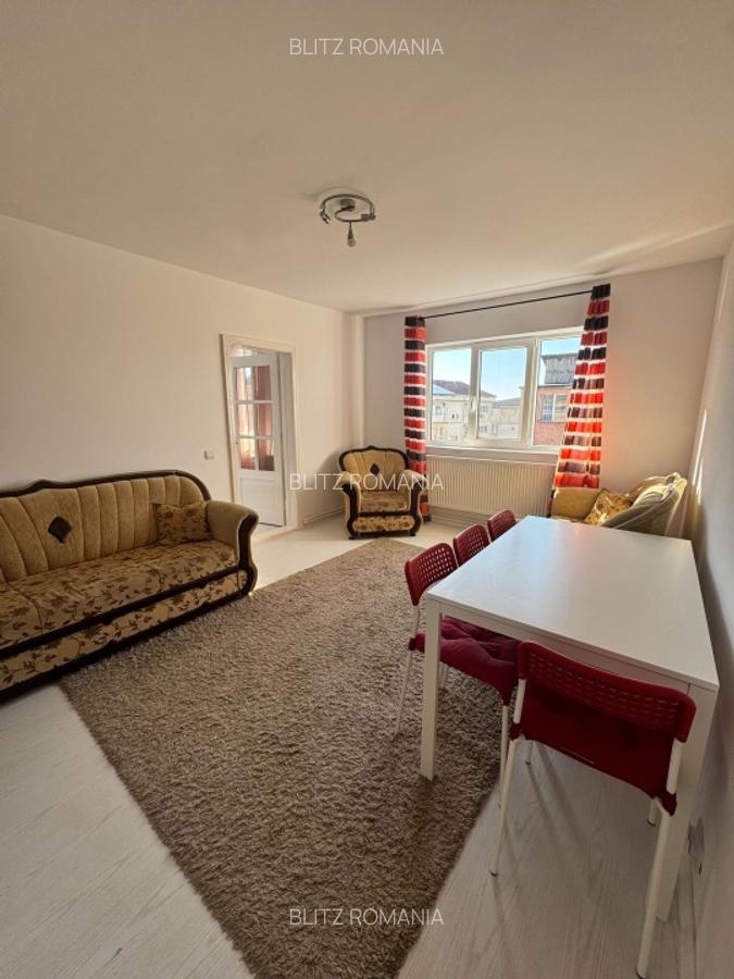 Apartament de vanzare, cu 2 camere, 40 mp, zona Hotvon - 1