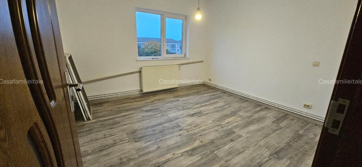 Model mare!!!!! 88.000 euro .. 3 camere  .. zona Lipovei - 6