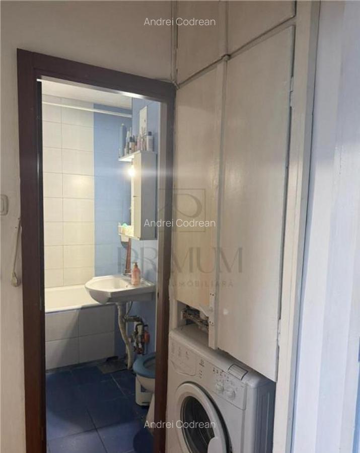 Gheorghe Lazar - 2 Camere - Etaj intermediar cu LIFT - Bloc - 5