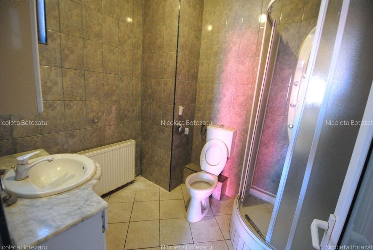 Casa cu o arhitectura deosebita si teren generos in zona Mehala - 28