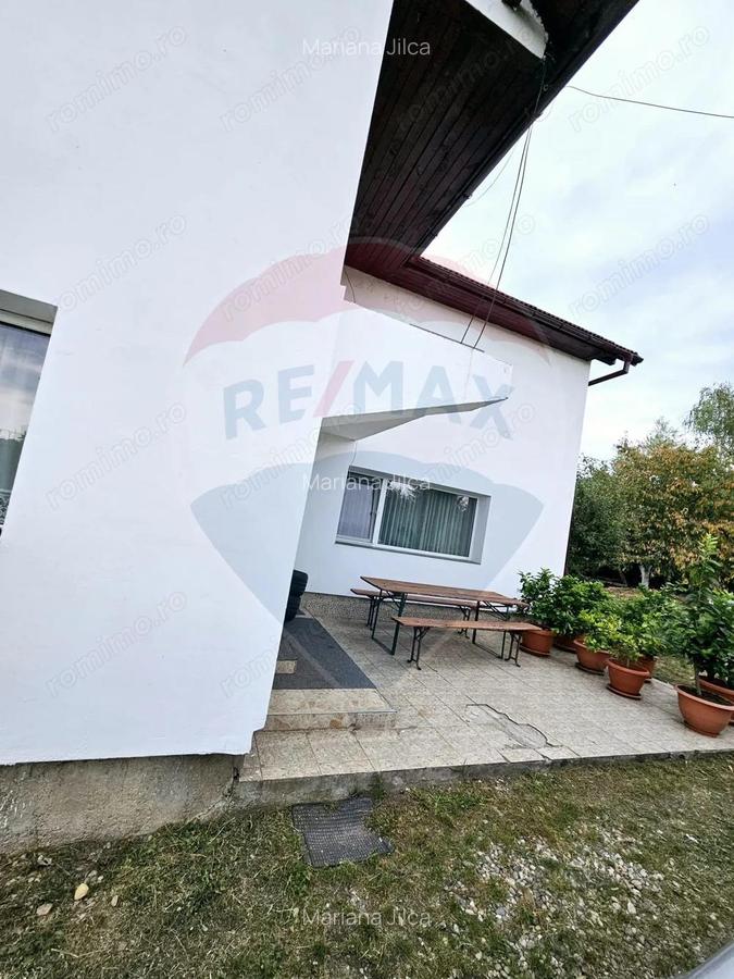 Casa / Vila cu 5 camere de vanzare - 15