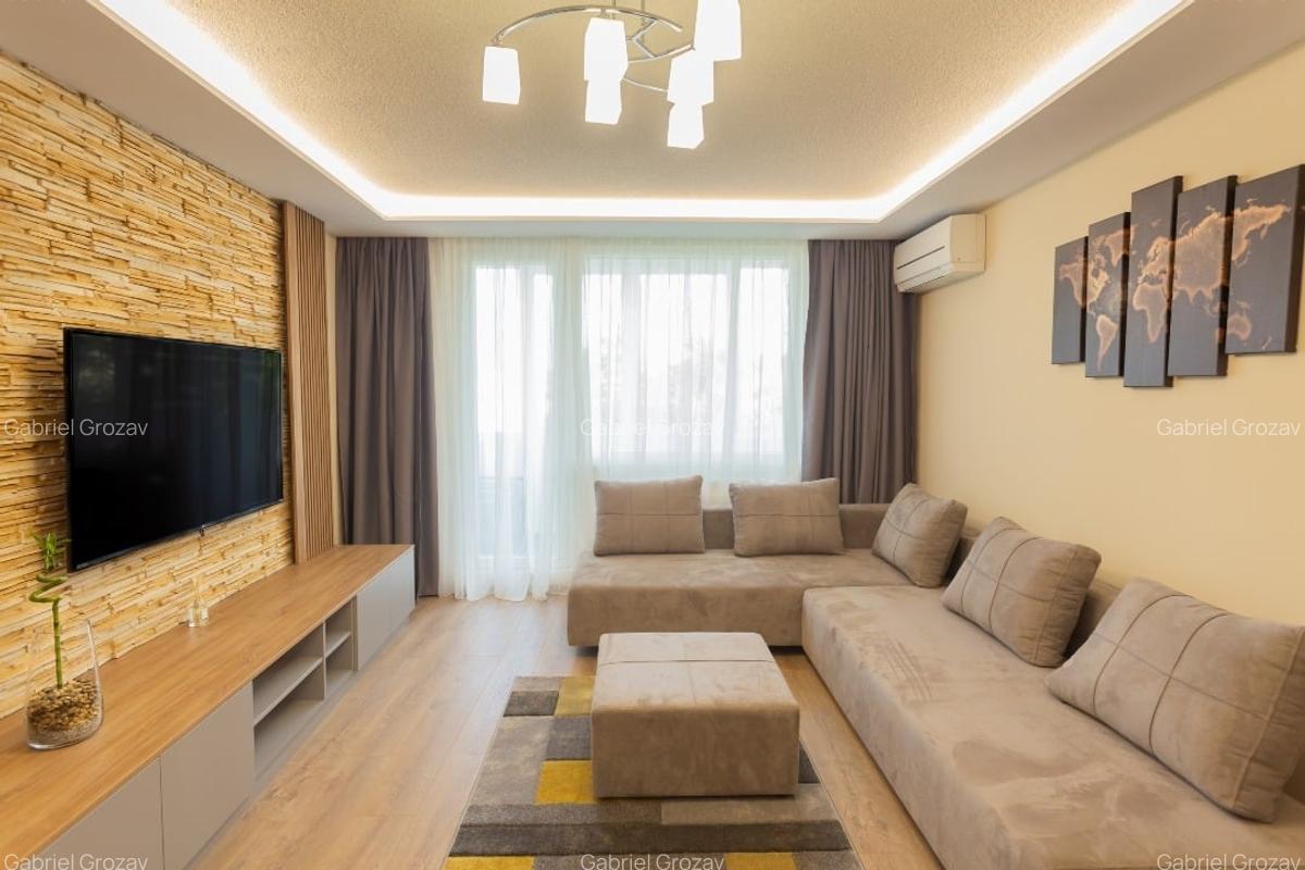Apartament cu 3 camere semidecomandat în Central - 11