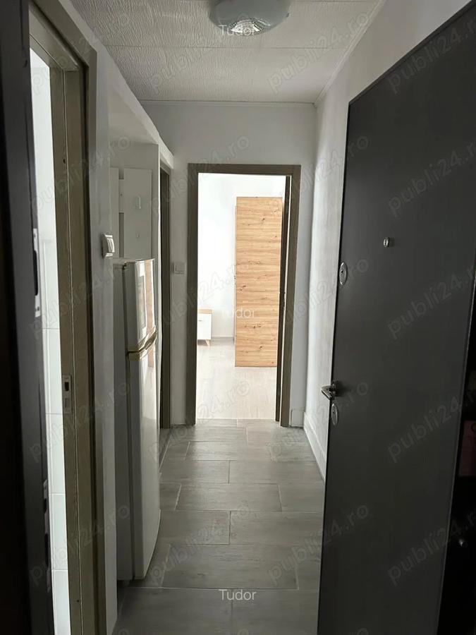 Vind apartament 2 camere renovat si utilat - 2