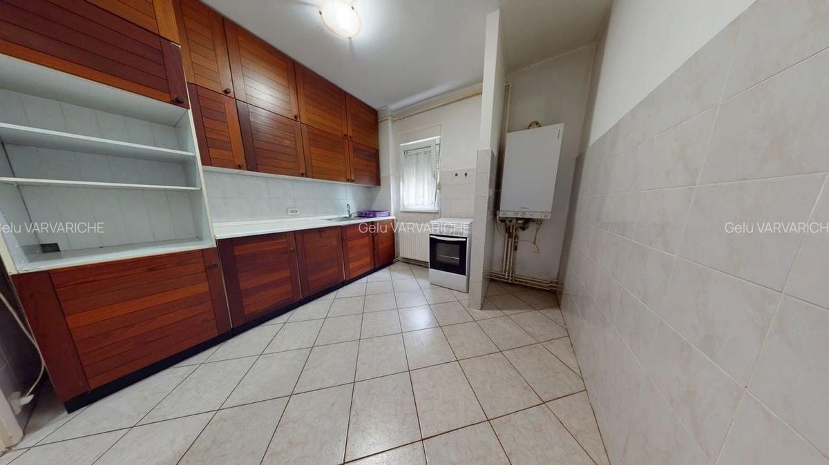 Apartament semidecomandat,insorit in Astra-complexul mic - 2