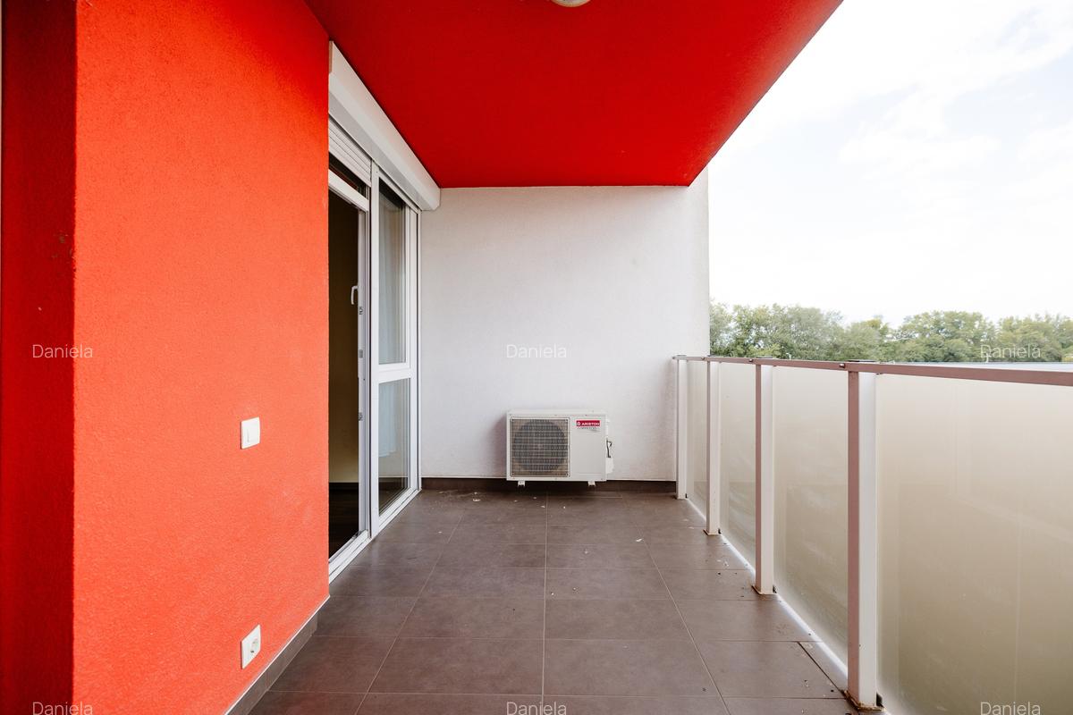Apartament 2 camere, etaj 3 - ARED Micalaca zona 300 - 8