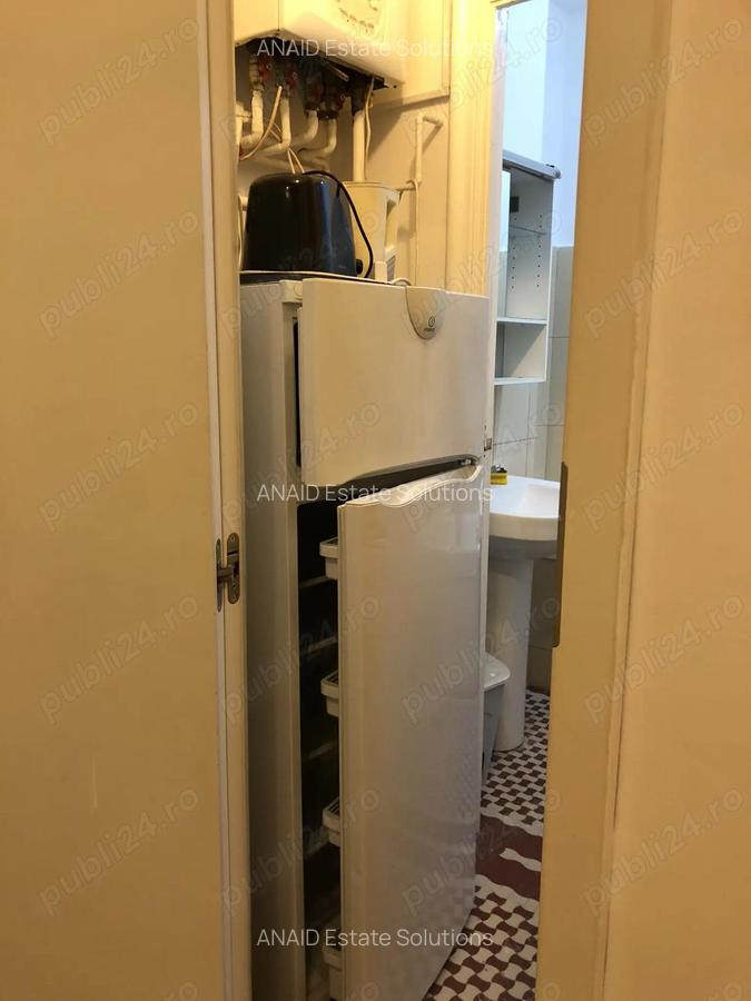 Garsoniera Piata Sfintii Voievozi - George Enescu - 2