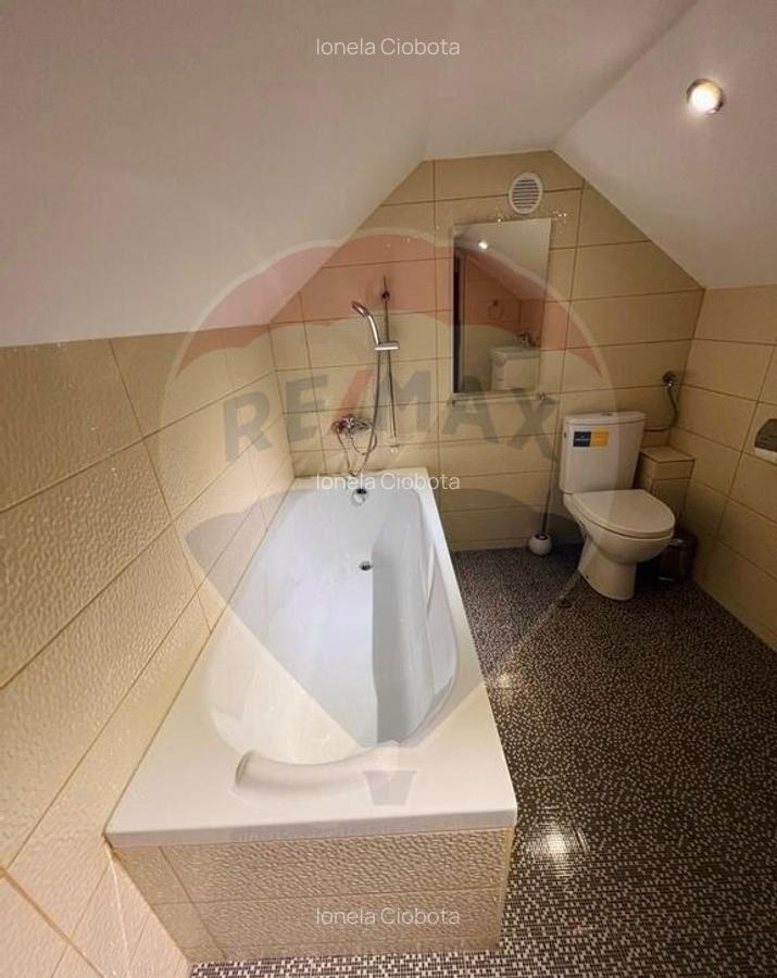 Casa / Vila cu 10 camere de vanzare in Moieciu de Jos - 13