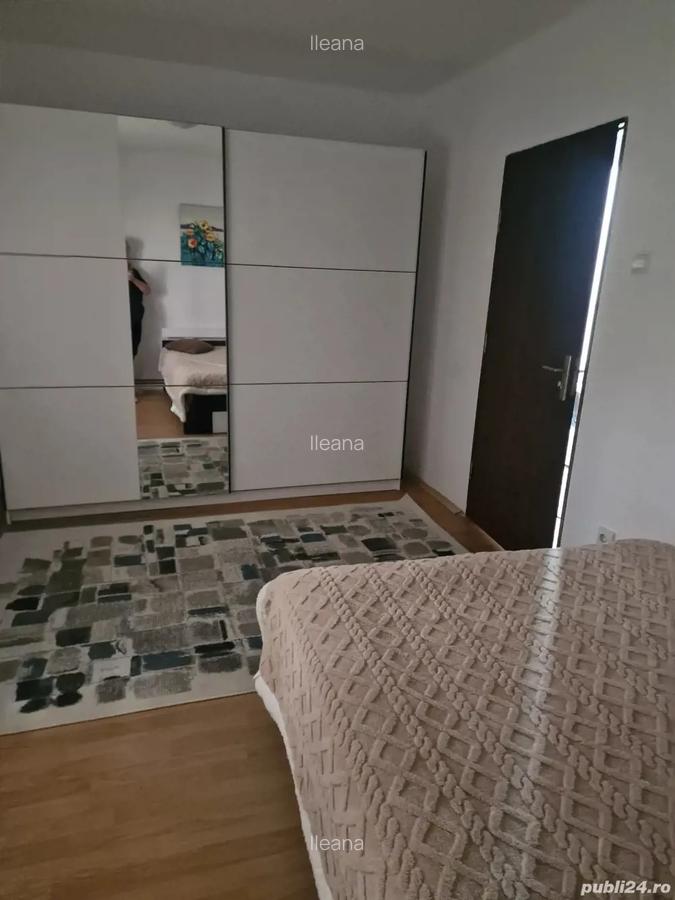 Proprietar inchiriez apartament cu 3 camere in zona Dambovi?a, - 2