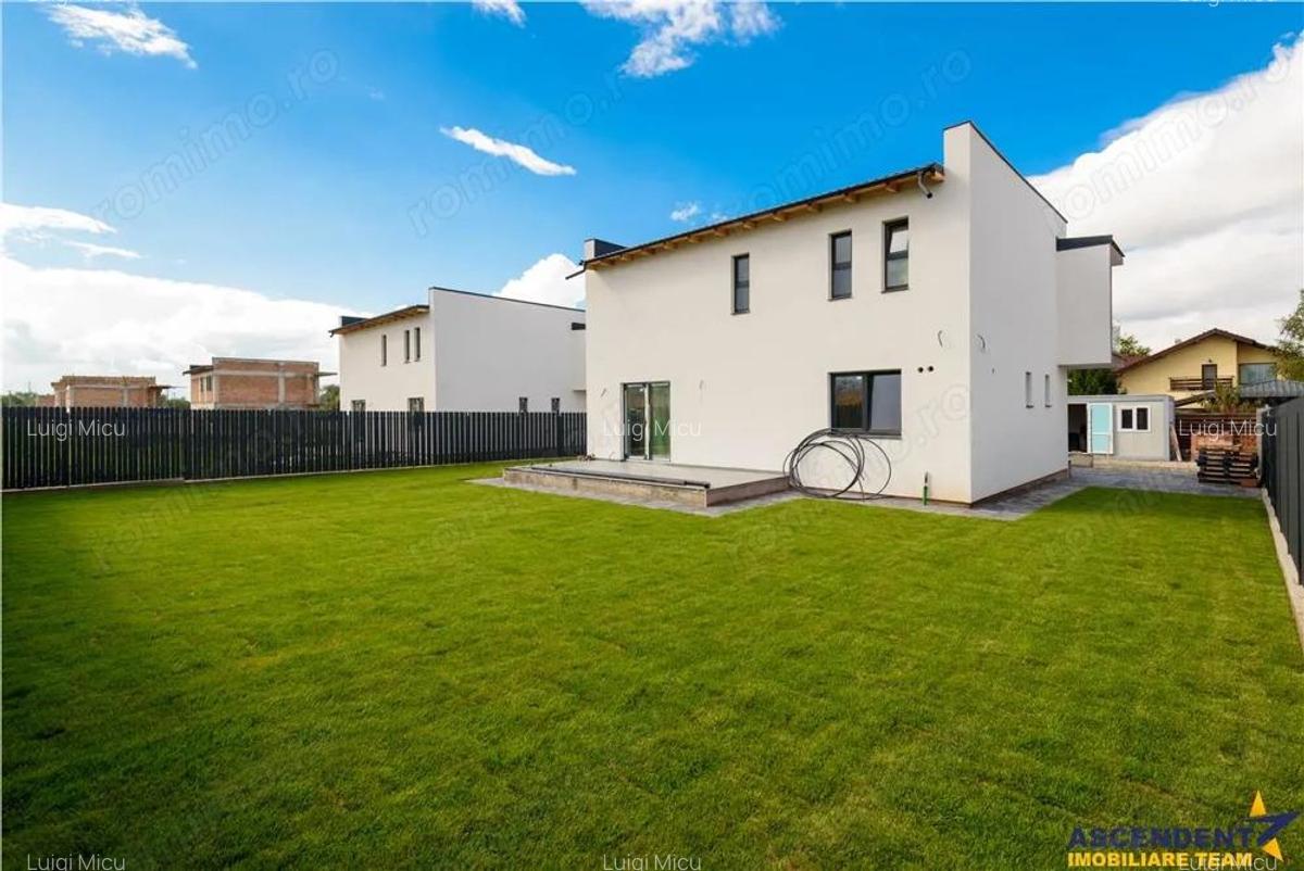 Design minimalist, rafinament maxim Casa ta moderna in Sanpetru - 14