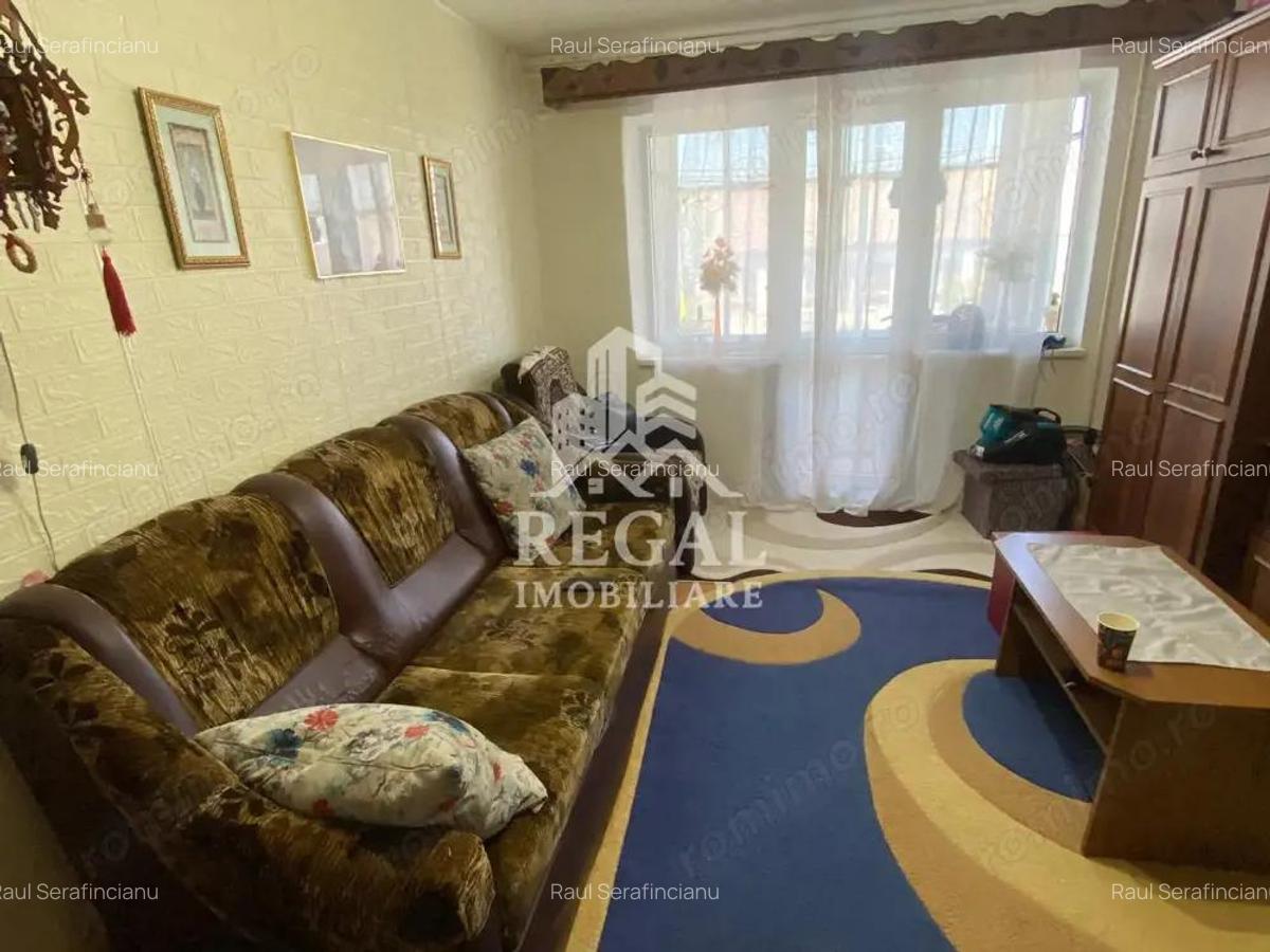 Apartament cu 2 camere semidecomandat Zona Micro 5/2 - 8