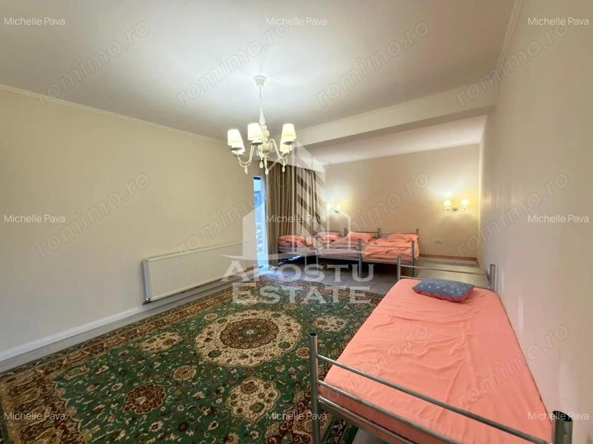 Casa individuala cu 8 camere, 750mp teren, in Mehala - 14