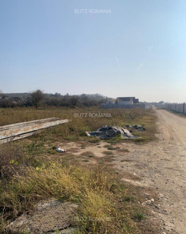 Teren intravilan, 442 mp, front 24 m, zona Plaiul Vulcanesti - 3