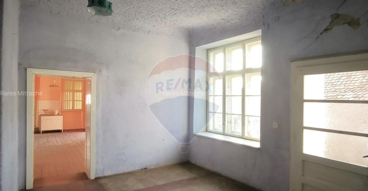 Casa cu istorie in inima Dumbraveniului 15 min. de... - 33