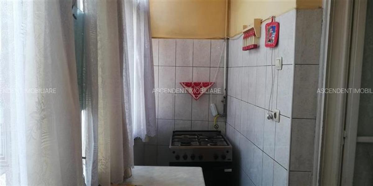 Casa cu 2 camere, curte comuna, cartier invecinat Centru -  Targu Mures - 7