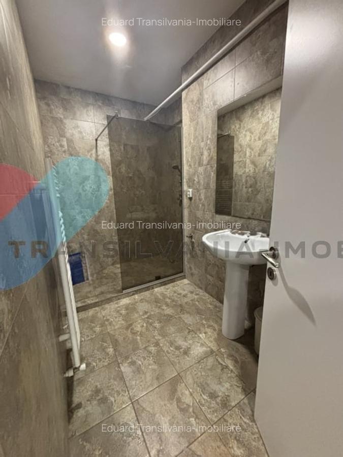 Spatiu de Birou, 39 Mp, intrare din strada, vitrina, zona Oasului - 4