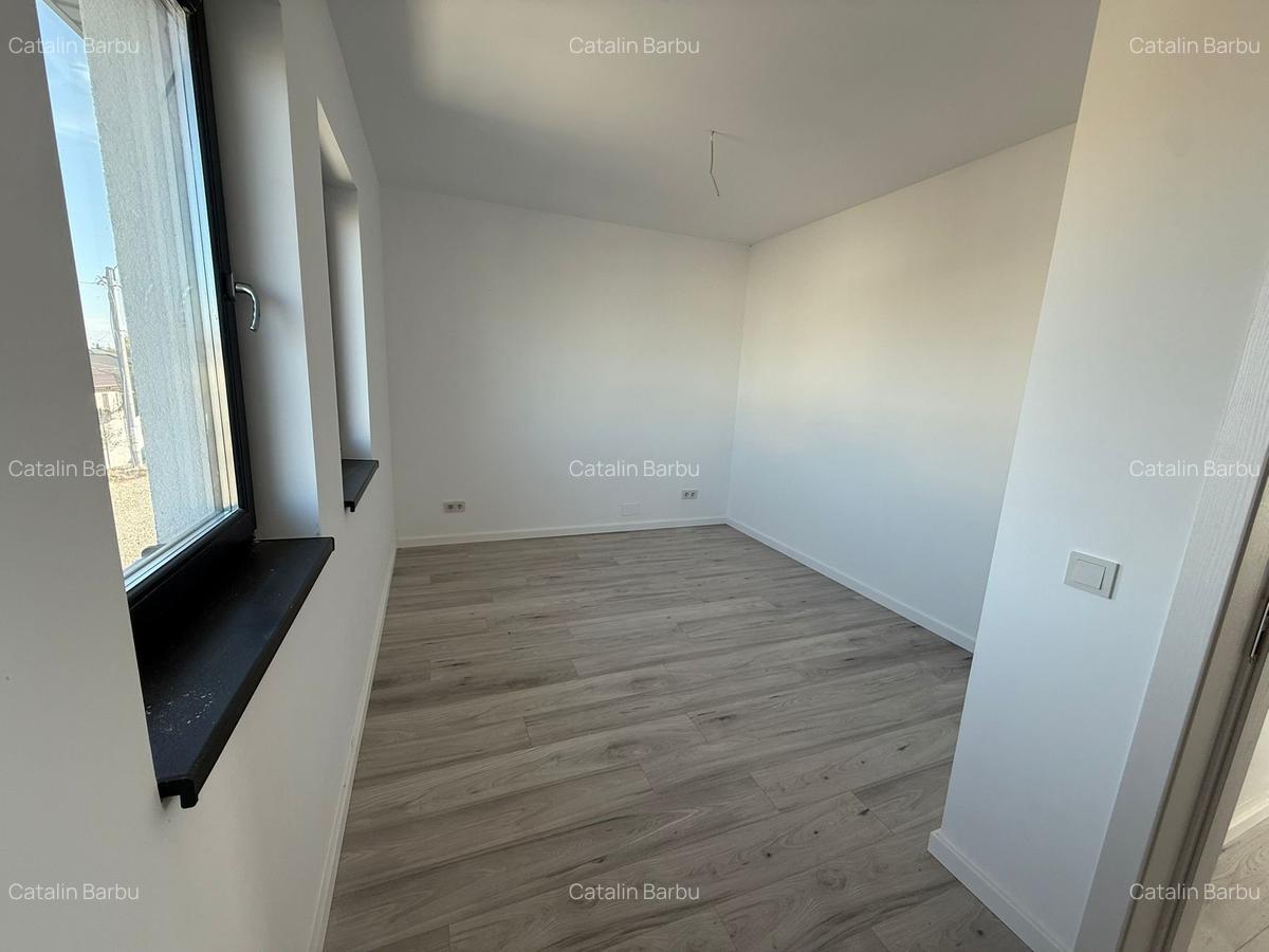 <Casa individuala cu pompa de caldura P+1E> 4 camere 2 bai 280 mp teren - 2