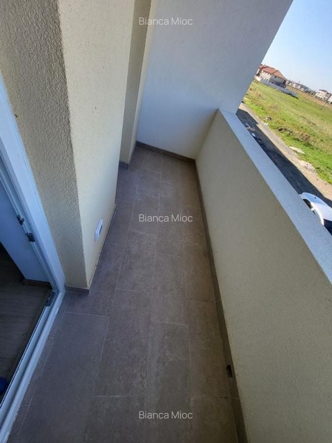 Apartament cu 2 camere decomandat în Girocului - 13