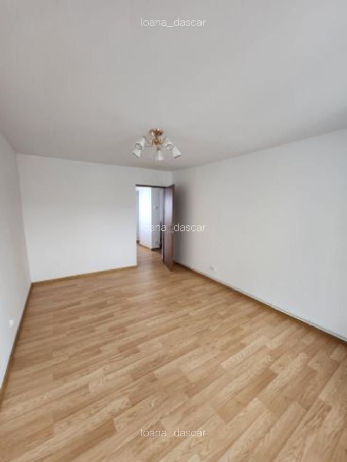 Apartament decomandat - 5