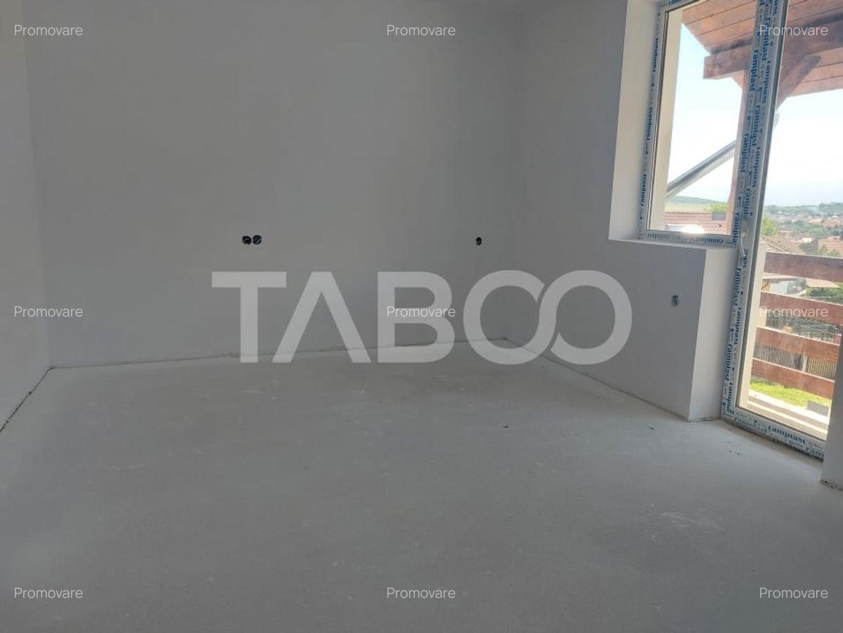 Duplex de vanzare 150 mp P+1E 4 camere 145 mp teren liber Cisnadie - 11