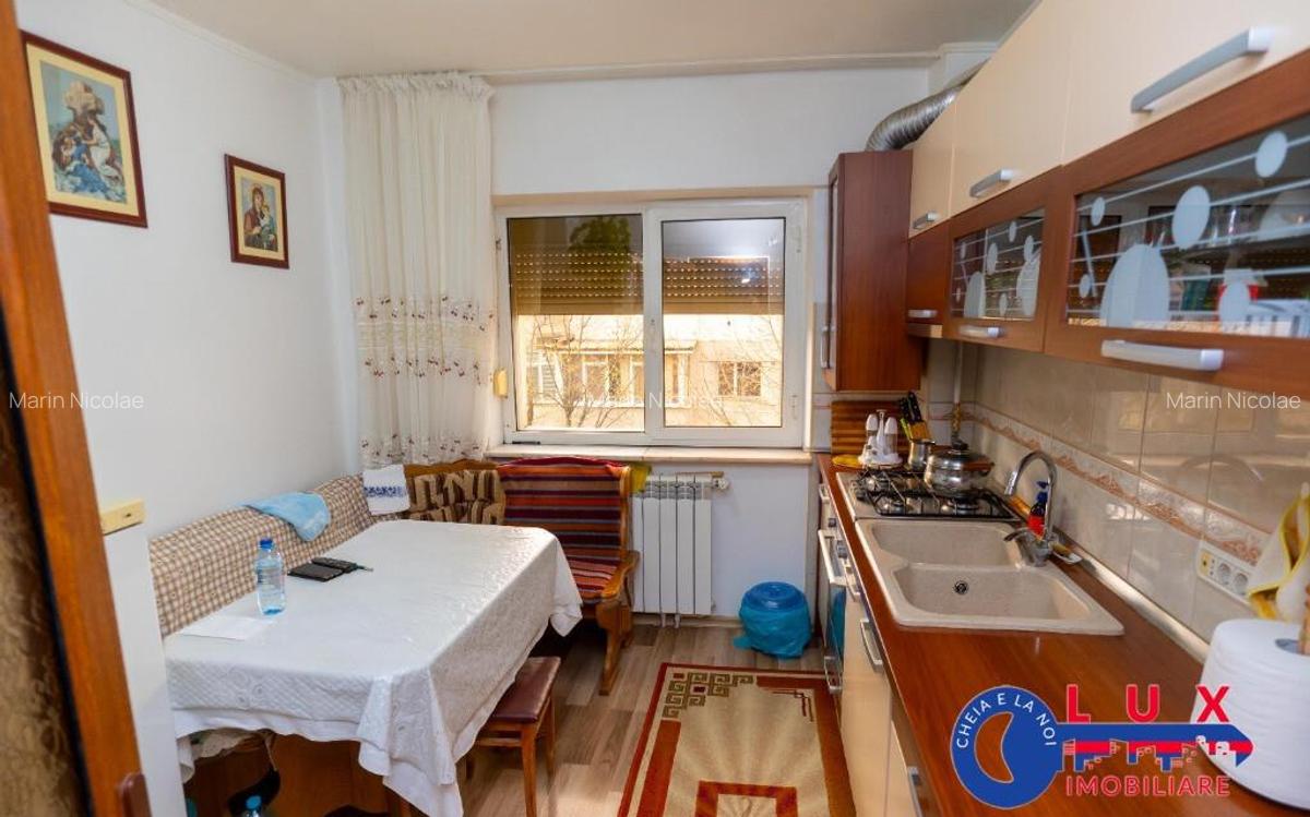 ID 3604 Apartament 3 camere - Strada VICTORIEI - 2