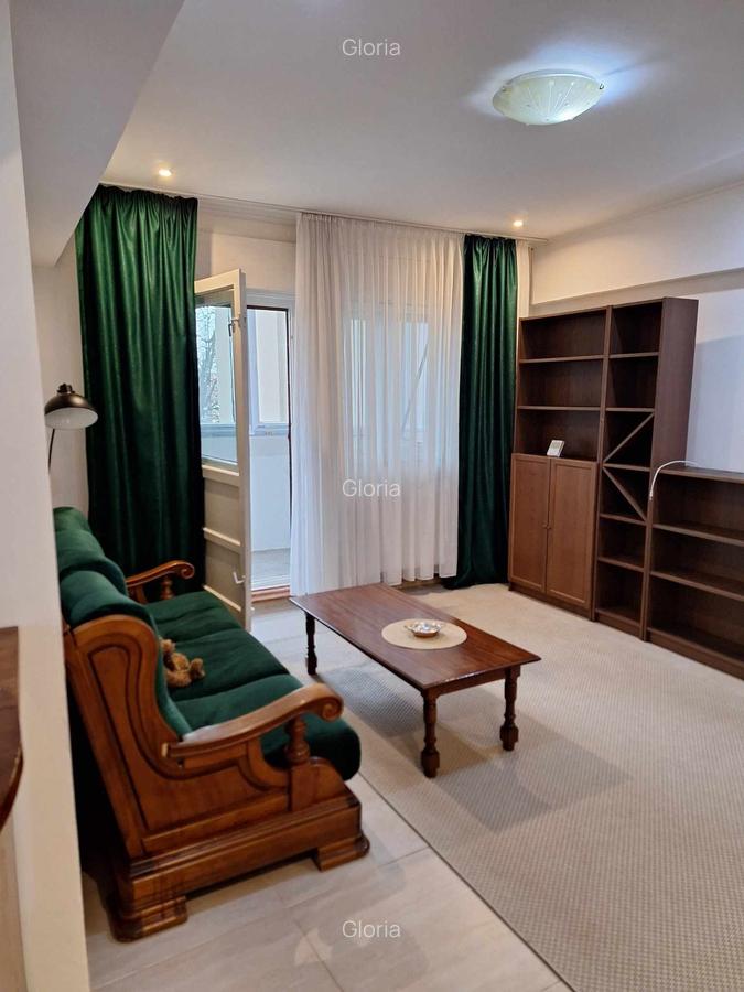 Apartament cu 3 camere decomandat, mobilat în P-ța Unirii - 7