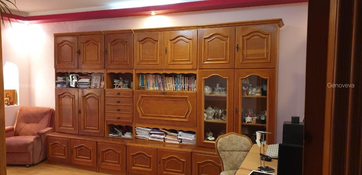 Apartament cu camere decomandat - 3