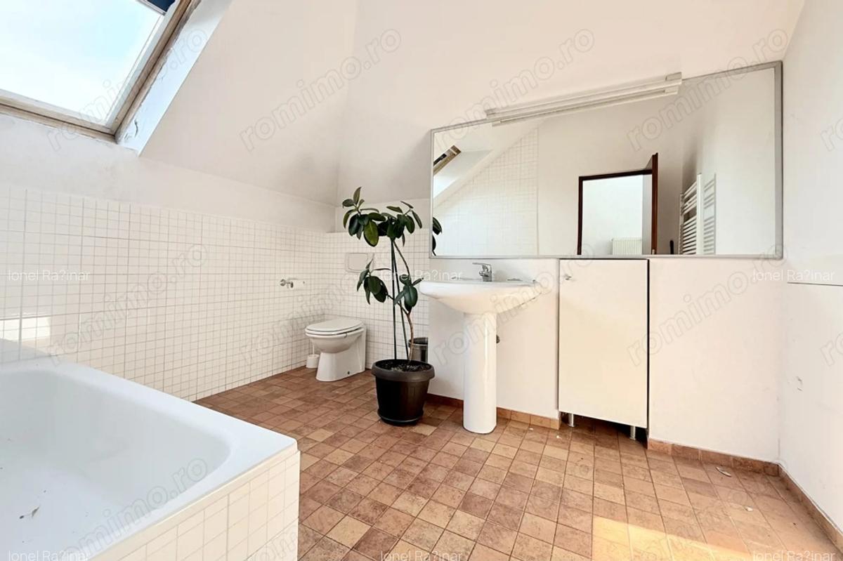 Vila superba | Cotroceni | 8 camere terasa ?i gradina - 13 Vila superba | Cotroceni | 8 camere terasa ?i gradina - 13