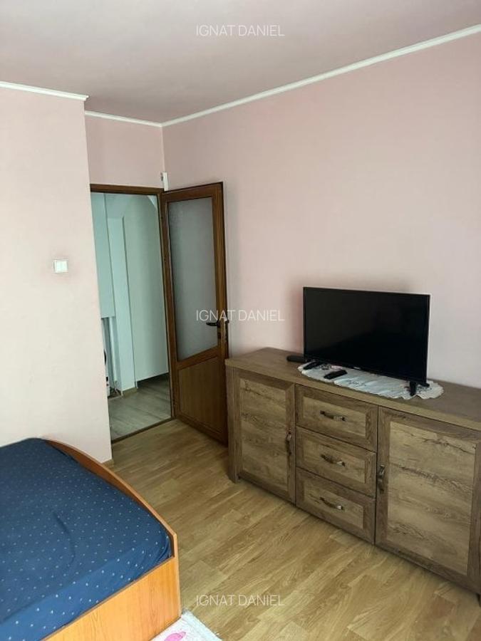 2 camere decomandat, etaj 1/4, zona Alexandru - 4