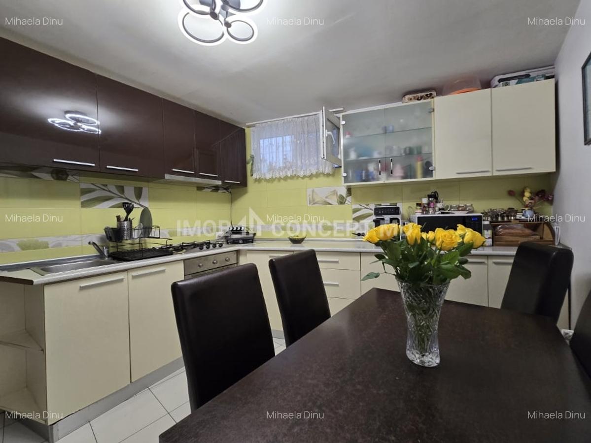 VANZARE CASA 3 CAMERE in zona Democratiei - 16