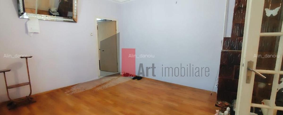 Casa de vanzare + teren in zona Jiului (Bucurestii Noi) - 16