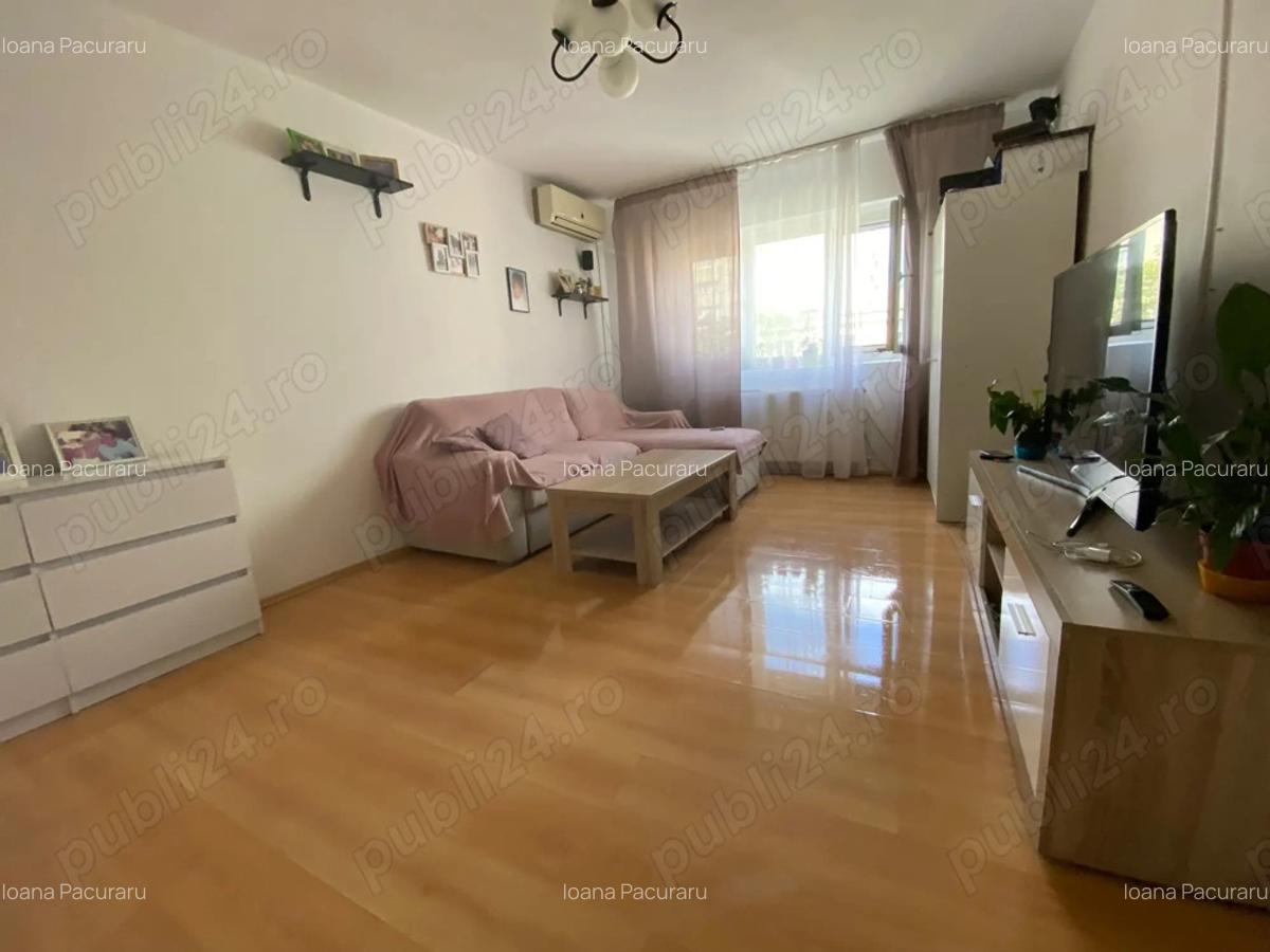 Apartament 3 camere decomandat Moinesti Gorjului - 1