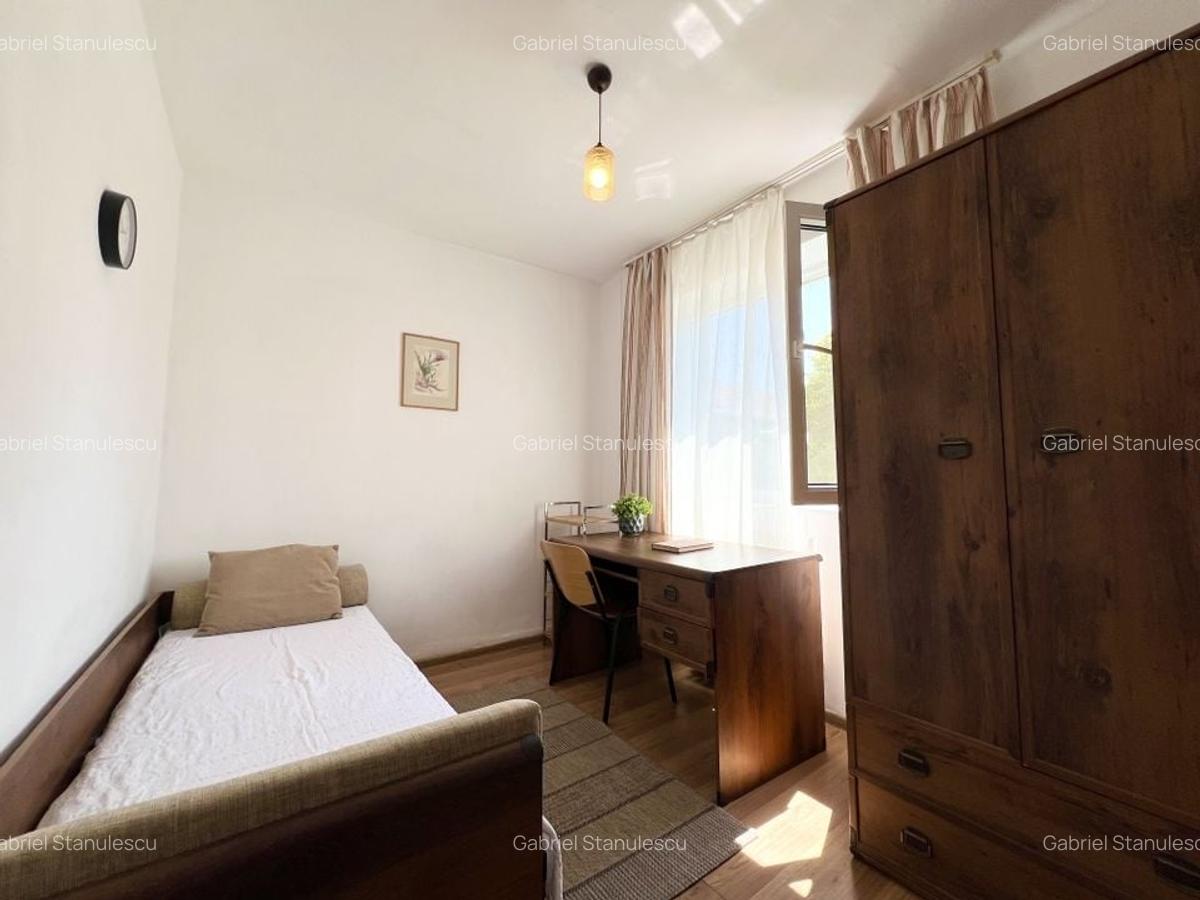 Apartament cu 2 camere semidecomandat, mobilat în Complex Studențesc - 1