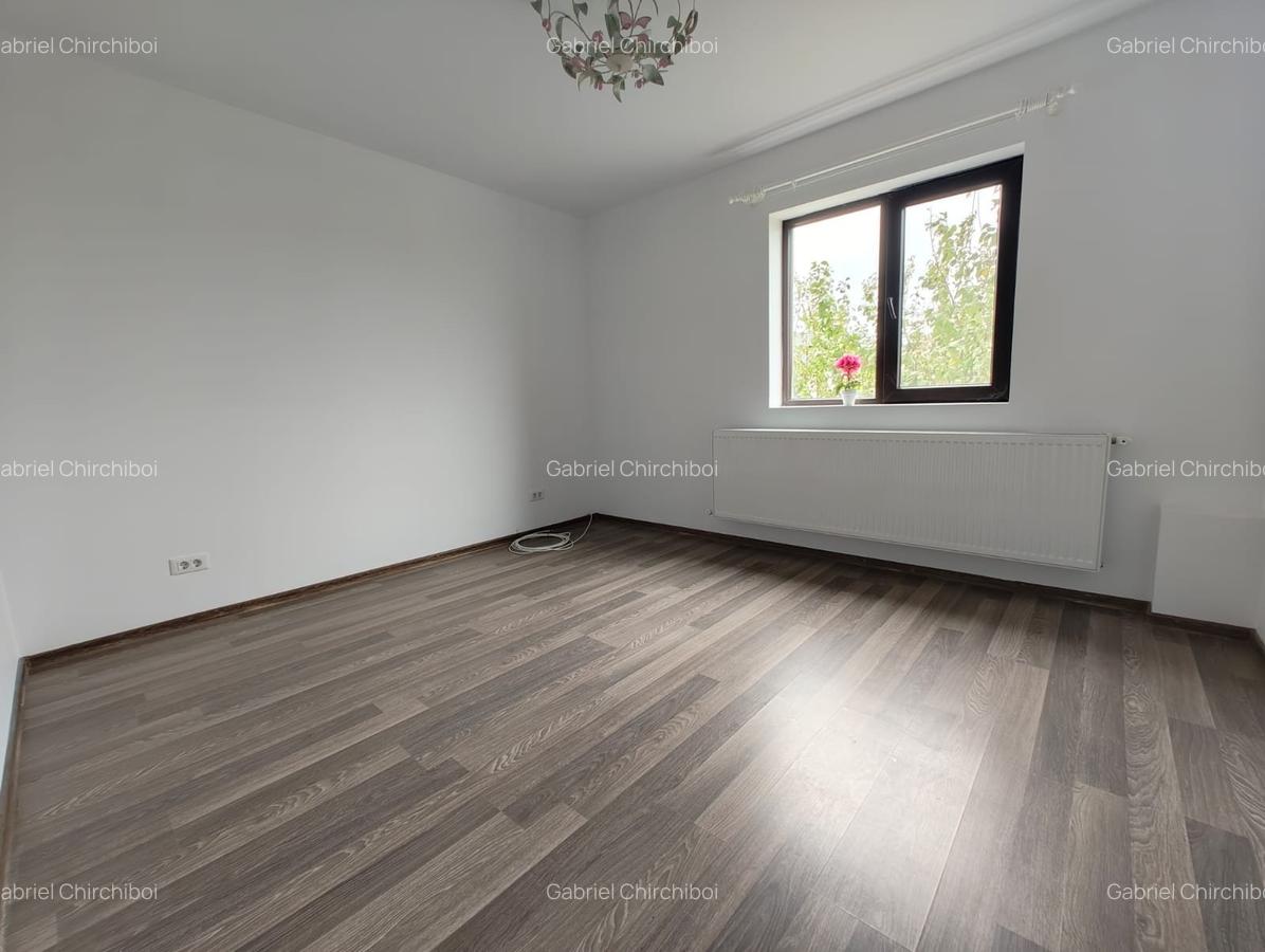 Duplex partial mobilat  -  3 camere  -  200 mp teren - 11