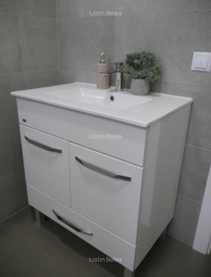 Casă Individuală de Vânzare - Proprietar, 0% Comision - 10