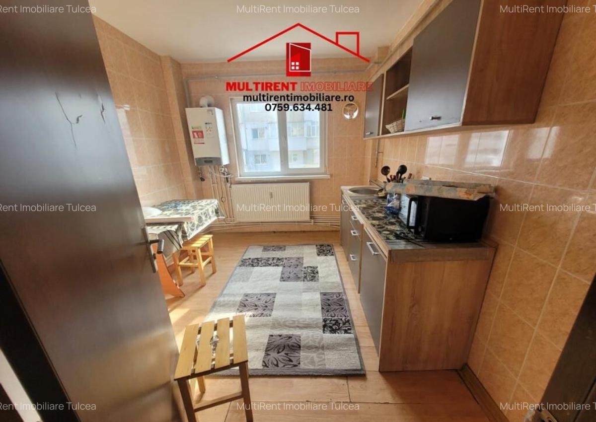 De inchiriat- Apartament 3 camere str.Victoriei ! - 2