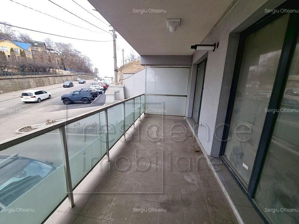 Spațiu comercial, 47 mp în Central - 6