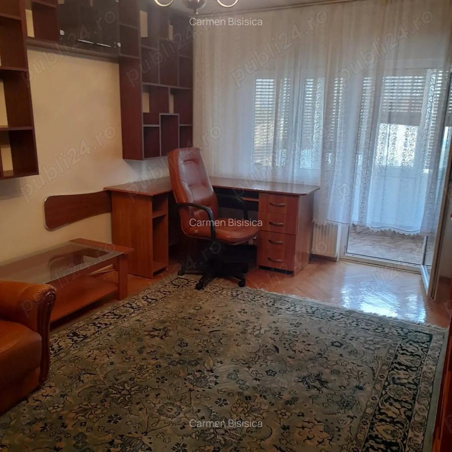 Inchiriez apartament cu doua camere, zona Zavoi - 1