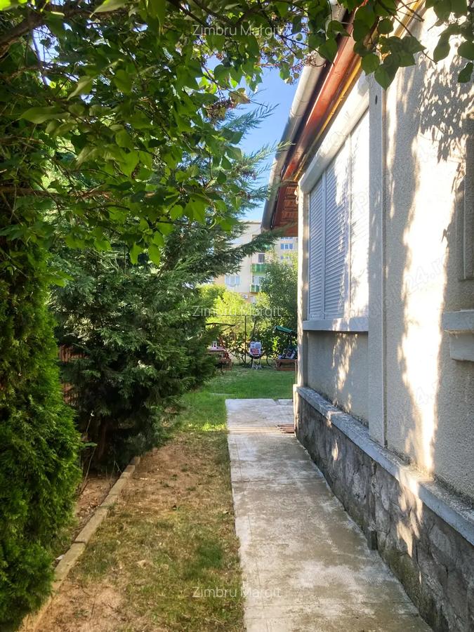 Vand casa cu gradina ?i curte generoasa Str. Paule?ti, Micro 17 - 1
