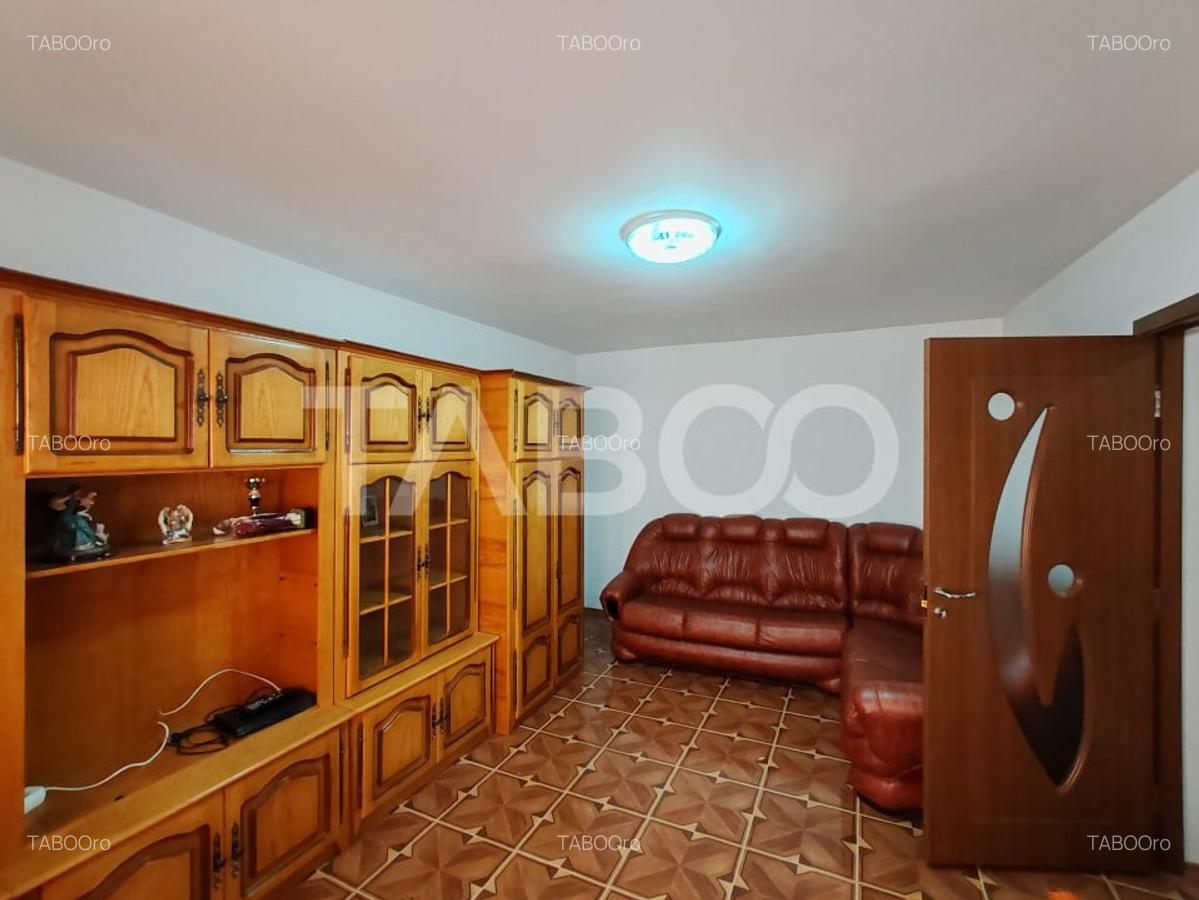 Apartament cu 2 camere decomandat, mobilat în Periferie - 3