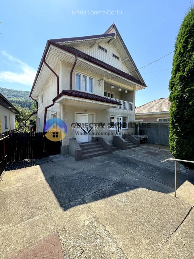 Casa Piatra Neamt din caramida - 1
