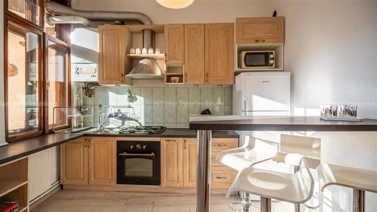 Apartament in casa renovat, mobilat complet - 10