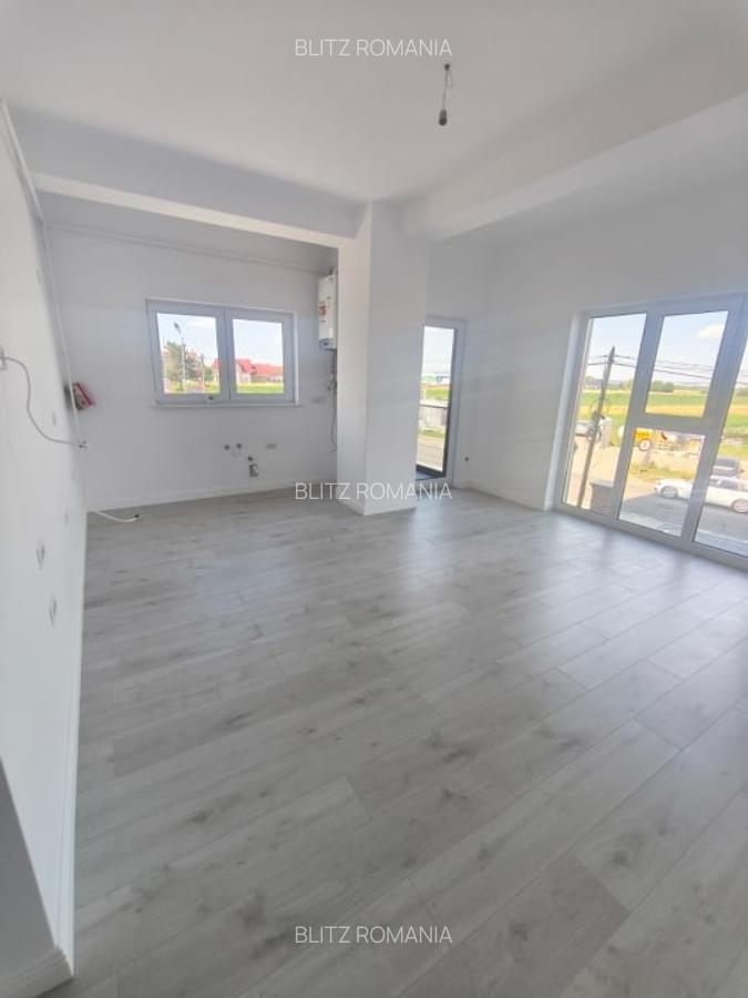Apartament 3 camere+ boxa, etaj intermediar, Calea Bucovinei, Radauti - 1