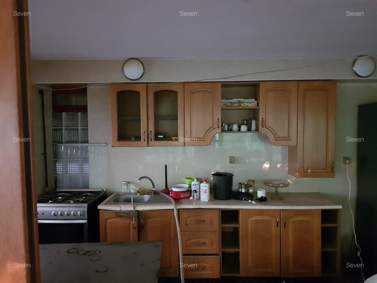 Vila S+P+E+M - zona Km. 5 - 450.000 euro(Cod E7) - 9