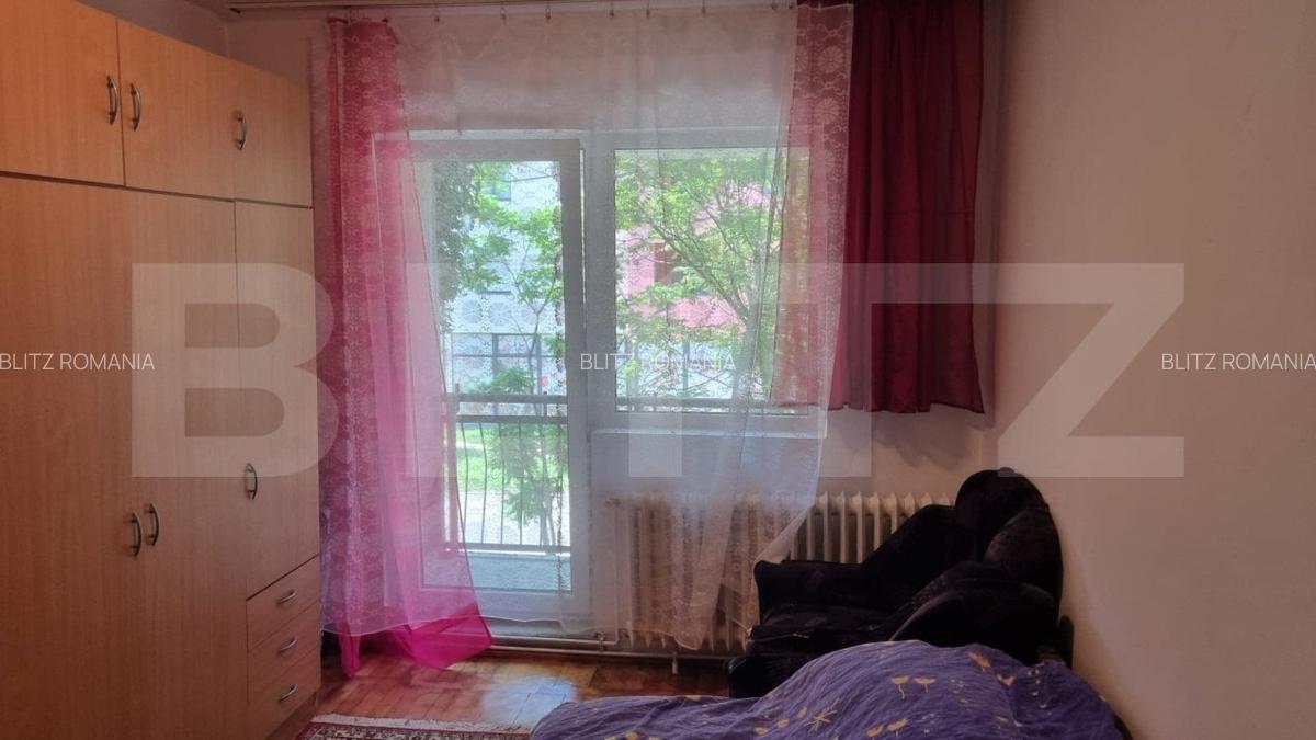 Apartament de vanzare, cu 3 camere, 69 mp, zona Carpati 2 - 2