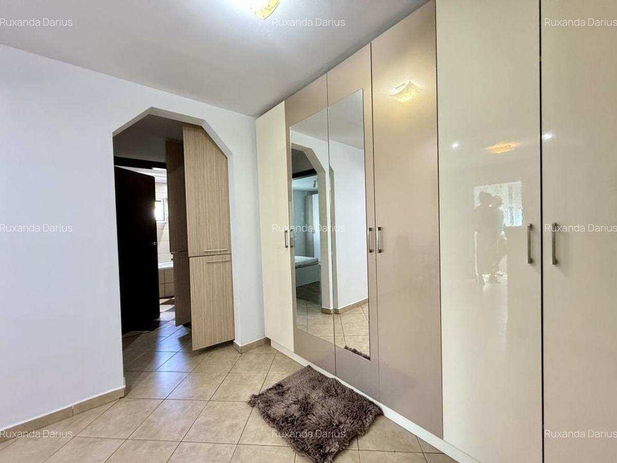 Apartament spatios cu 2 dormitoare   |   Zona Soarelui - 4