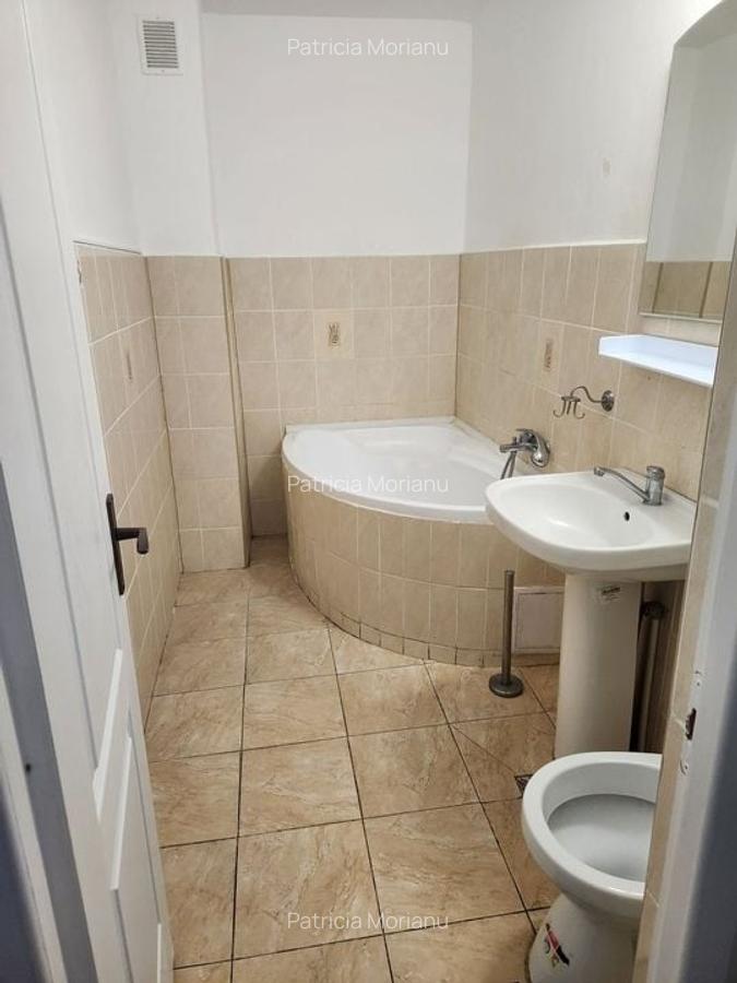 De închiriat apartament 3 camere Piața Muncii - 6