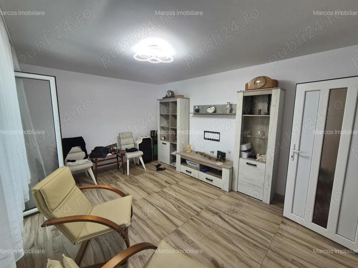 Vand apartament 3 camere et 2 Micro 2 - 2