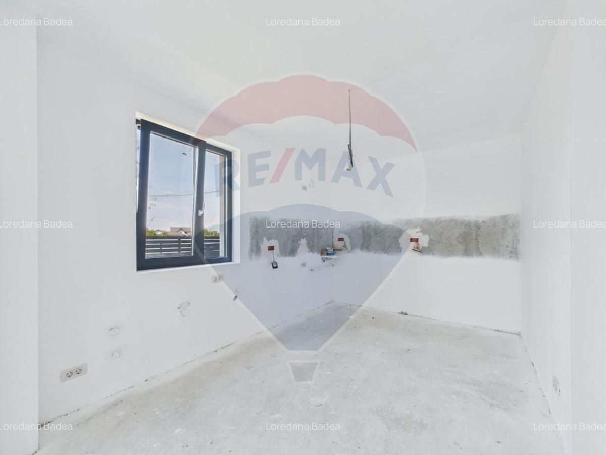 Vila cu 4 camere de vanzare- Darza -Crevedia - 21